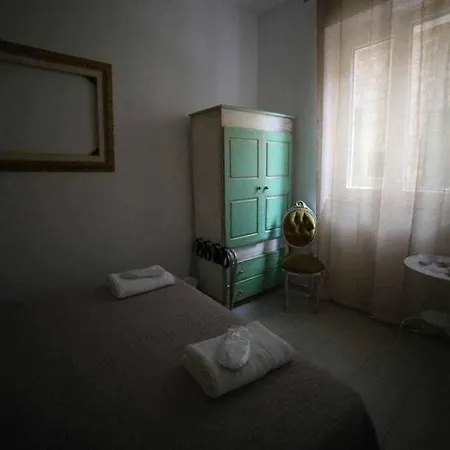 בית הארחה Le Dimore Degli Artisti Vico Mercatello ונוסה