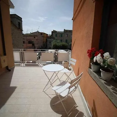 Affittacamere Le Dimore Degli Artisti Vico Mercatello 3*